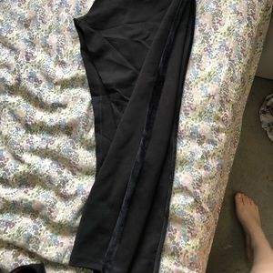 Old Navy Activewear Leggings with Velvet Stripe